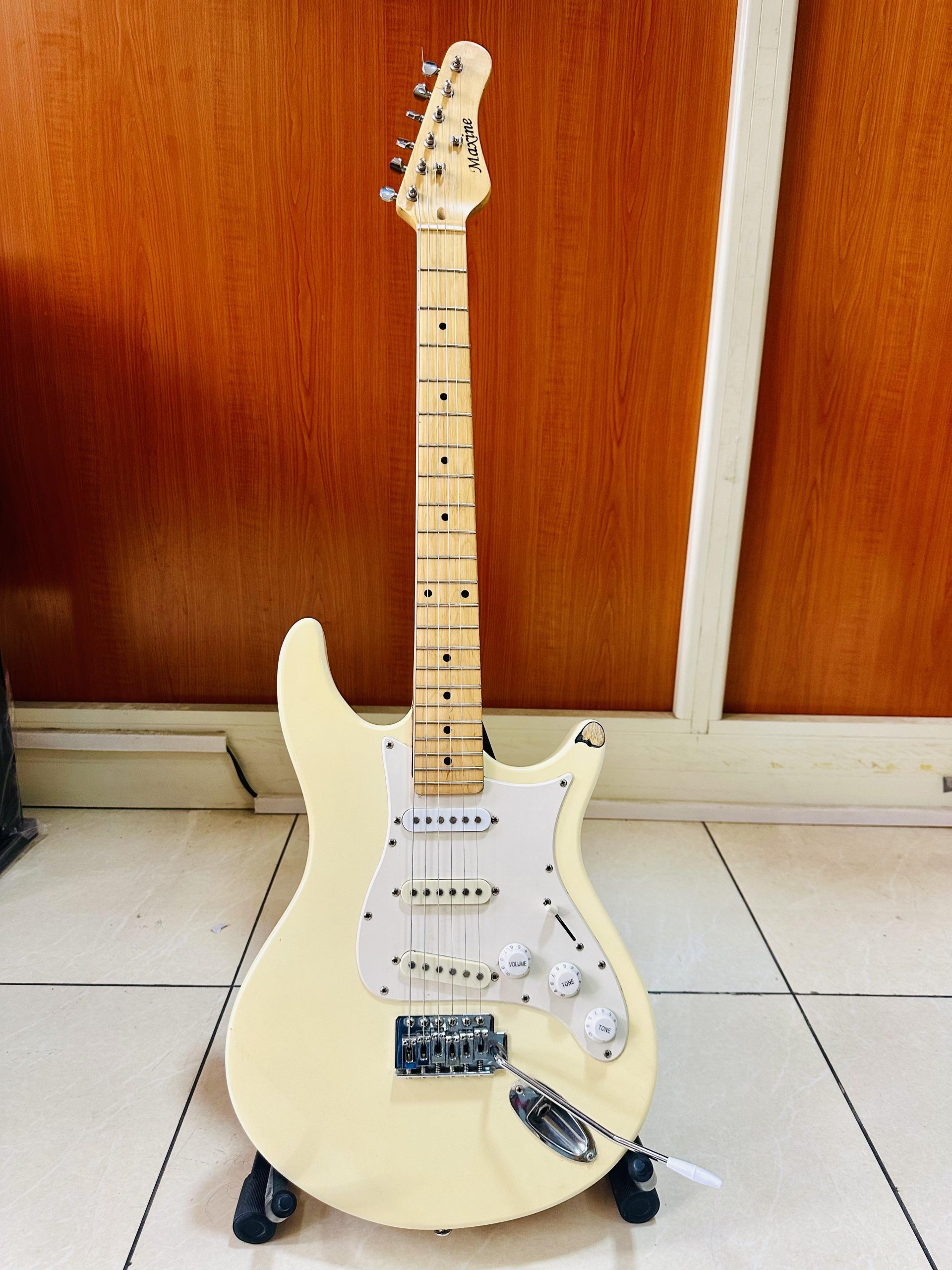 Maxine Lead Guitar in Addis Ababa Ethiopia by Octave Music Store all in one Music Instrument Store in Addis Ababa Ethiopia
